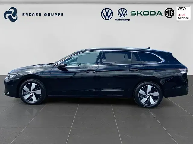 Gebraucht VW Passat Business 150 PS (110 kW) 2025 Grenadillschwarz metallic Kombi