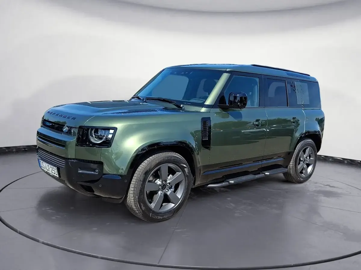Gebraucht Land Rover Defender SE Dynamic 300 PS (220 kW) 2026 Grün SUV