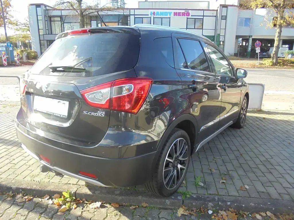 Gebraucht Suzuki SX4 Comfort 120 PS (88 kW) 2016 Schwarz Limousine