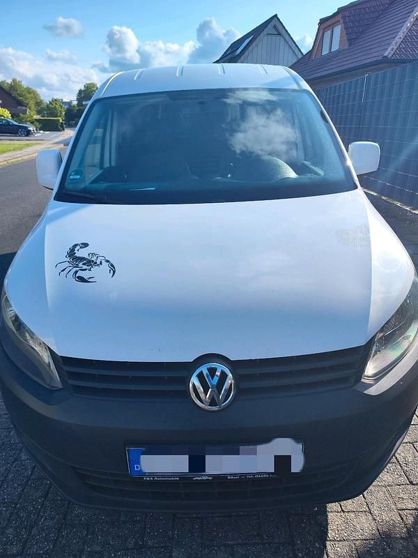 Weiß Gebraucht 2015 VW Caddy Maxi Team Van / Kleinbus | 10.000 € (Etwas zu teuer) - Bild 1/4