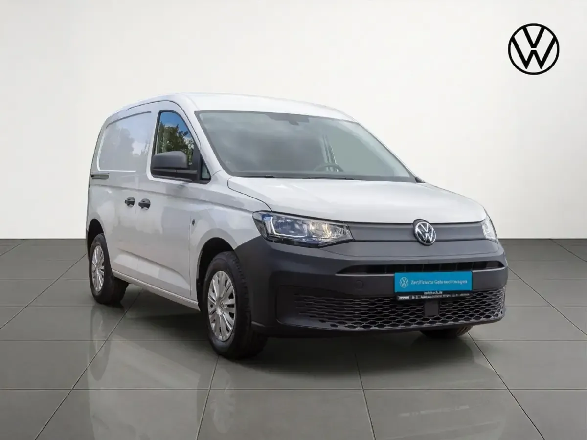 Gebraucht VW Caddy 75 PS (55 kW) 2022 Weiß Van / Kleinbus