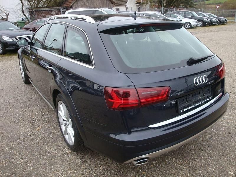 Gebraucht Audi A6 Allroad Business 272 PS (200 kW) 2014 Blau Kombi