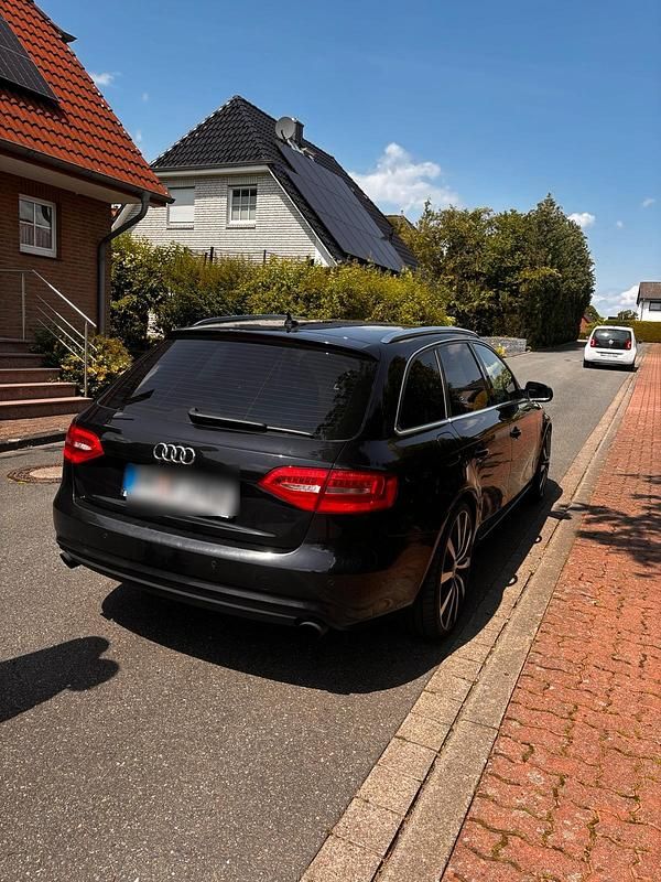 Gebraucht Audi A4 170 PS (125 kW) 2012 Schwarz Kombi