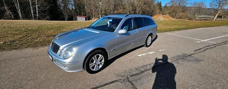 Usata Mercedes E240 177 CV (130 kW) 2003 Argento Station wagon