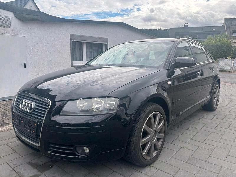 Schwarz Gebraucht 2005 Audi A3 Kleinwagen | 2.989 € (Fairer Preis) - Bild 1/4