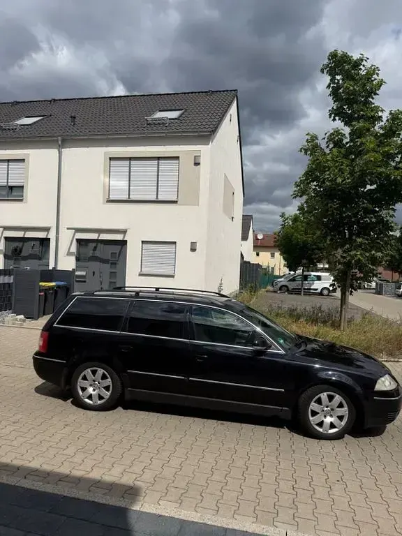 Gebraucht VW Passat Exclusive 131 PS (96 kW) 2004 Schwarz Limousine