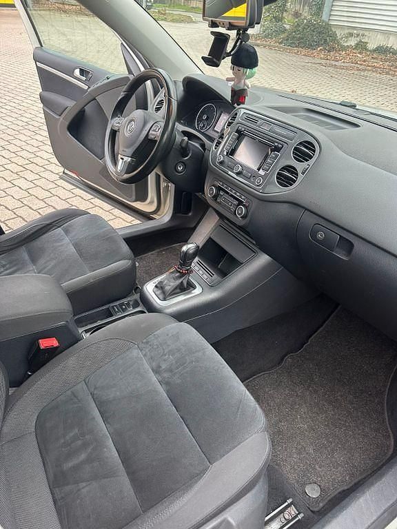 Gebraucht VW Tiguan Style 140 PS (102 kW) 2012 Silber SUV
