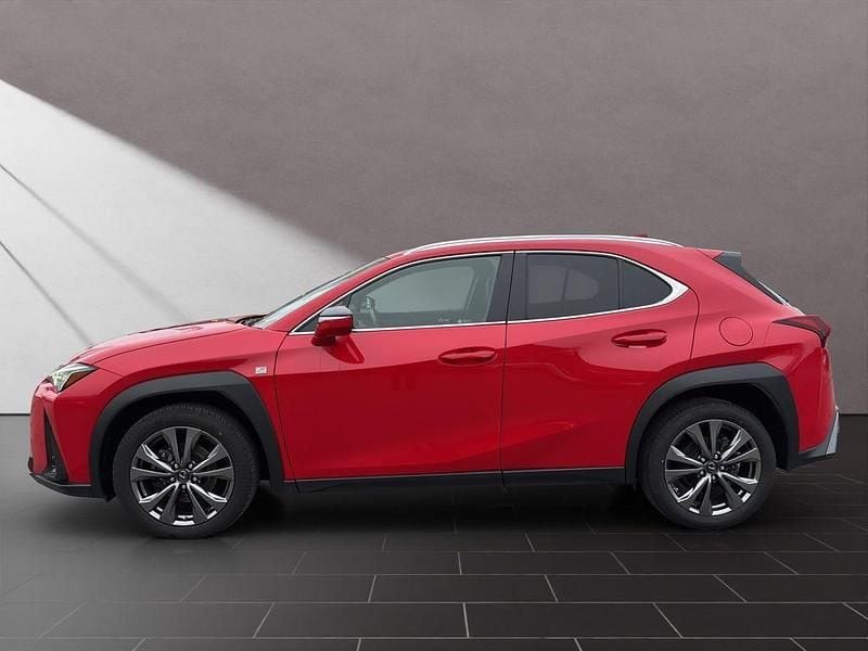 Gebraucht Lexus UX 250h Sport Line 152 PS (111 kW) 2024 Solid red SUV