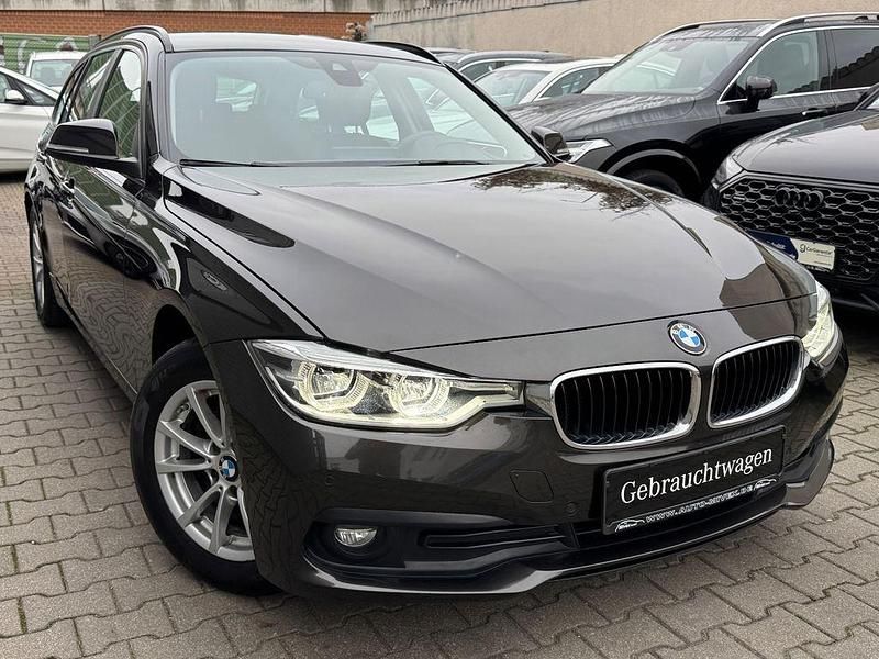 Gebraucht BMW 320 Advantage 190 PS (139 kW) 2017 Grau Kombi