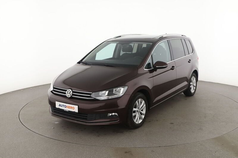 Rot Gebraucht 2019 VW Touran Highline Van / Kleinbus | 23.290 € (Fairer Preis) - Bild 1/4