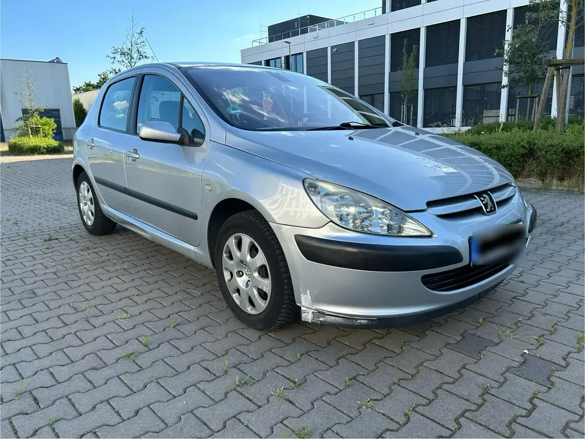 Gebraucht Peugeot 307 Filou 109 PS (80 kW) 2003 Silber Kleinwagen
