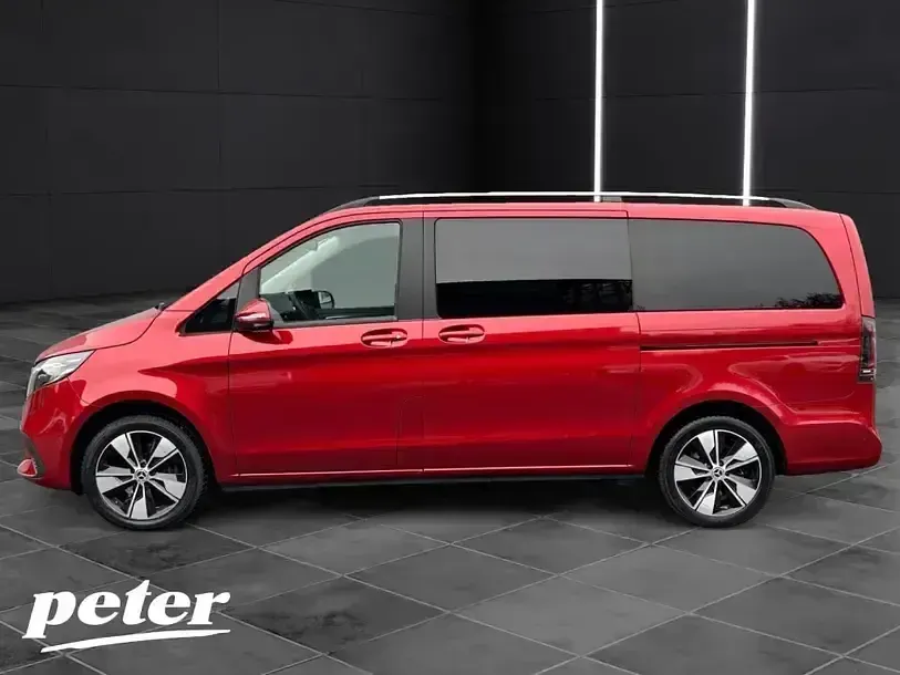Gebraucht Mercedes V220 Style 2024 Rot Van / Kleinbus