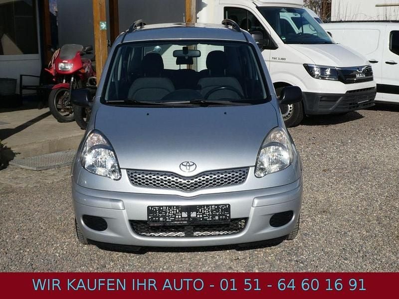 Gebraucht Toyota Yaris Sol 84 PS (61 kW) 2003 Silber Kombi