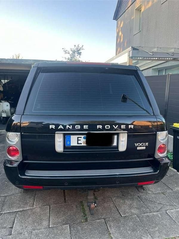 Gebraucht 2009 Land Rover Range Rover Vogue SUV | 5.880 € (Superpreis) - Bild 1/4