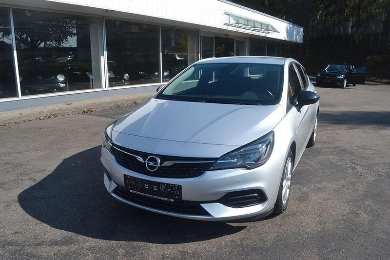Silber Gebraucht 2021 Opel Astra Edition Limousine | 12.999 € (Fairer Preis) - Bild 1/4