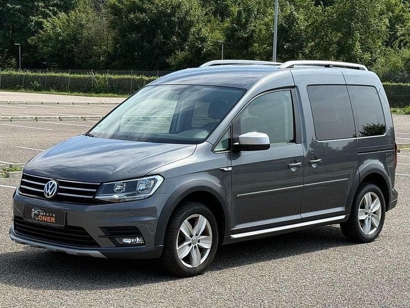Grau Gebraucht 2018 VW Caddy Van / Kleinbus | 15.999 € (Guter Preis) - Bild 1/4