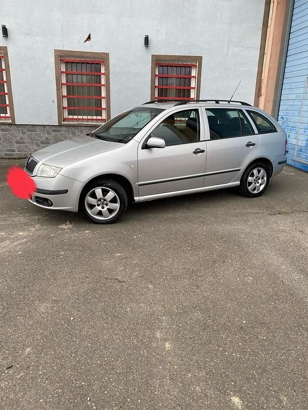 Silber Gebraucht 2005 Skoda Fabia Kombi | 1.800 € (Fairer Preis) - Bild 1/4