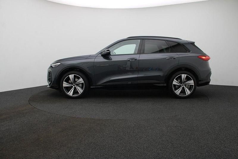 Gebraucht Audi Q5 Ambiente 204 PS (150 kW) 2025 Tamboragrau metallic SUV