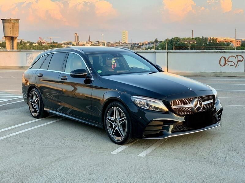 Schwarz Gebraucht 2018 Mercedes C220 Kombi | 25.000 € (Teuer) - Bild 1/4