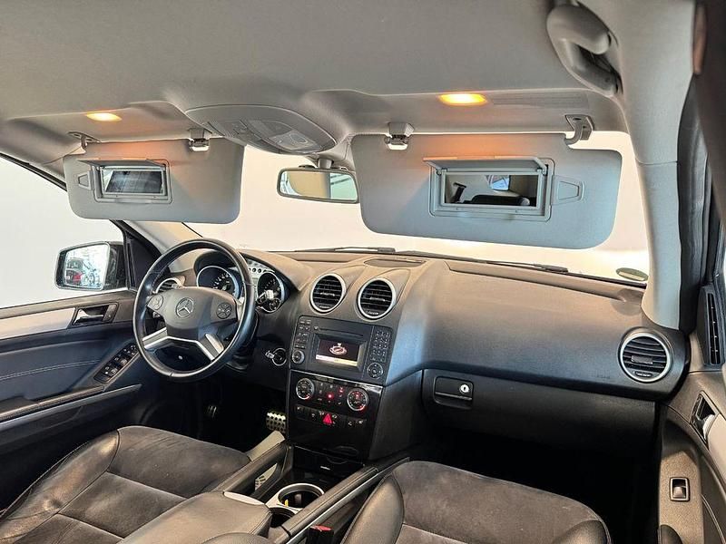 Gebraucht Mercedes ML350 Edition 231 PS (169 kW) 2011 Schwarz SUV