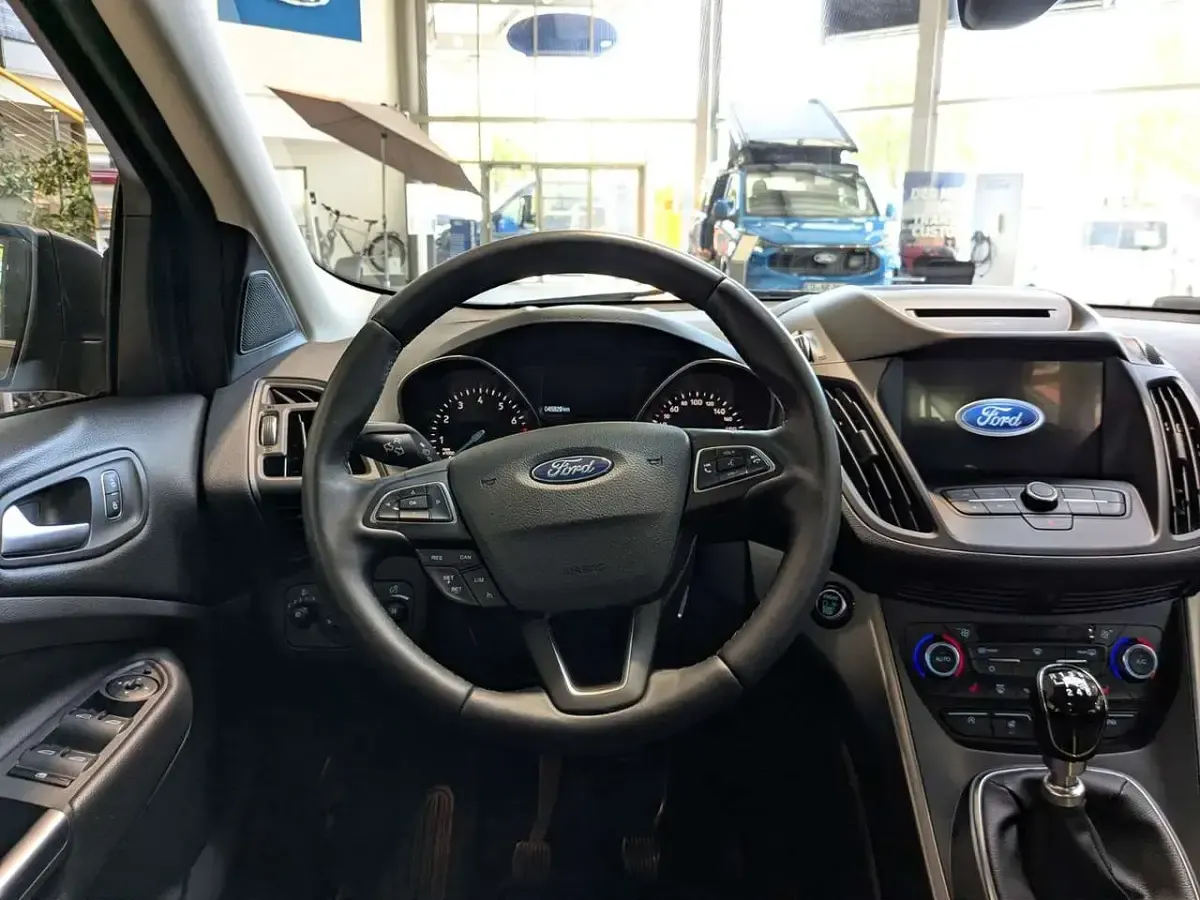 Gebraucht Ford Kuga Cool & Connect 120 PS (88 kW) 2019 Magneticgrau SUV