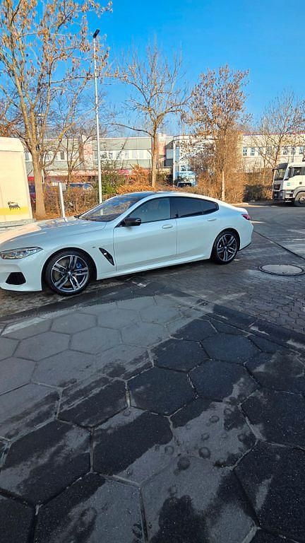 Weiß Gebraucht 2020 BMW M850 Performance Coupé | 60.000 € (Teuer) - Bild 1/4