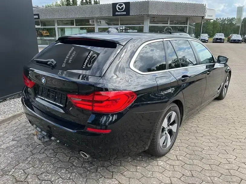 Gebraucht BMW 520 Performance 190 PS (139 kW) 2020 Schwarz Limousine
