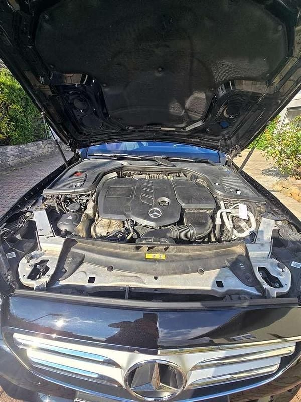 Gebraucht Mercedes E220 194 PS (142 kW) 2017 Schwarz Kombi