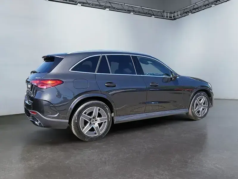 Gebraucht Mercedes GLC300 AMG 269 PS (197 kW) 2025 Grau graphitgrau SUV