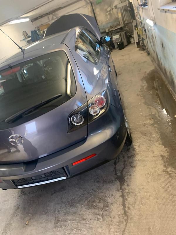 Gebraucht Mazda 3 85 PS (62 kW) 2006 Grau Kleinwagen