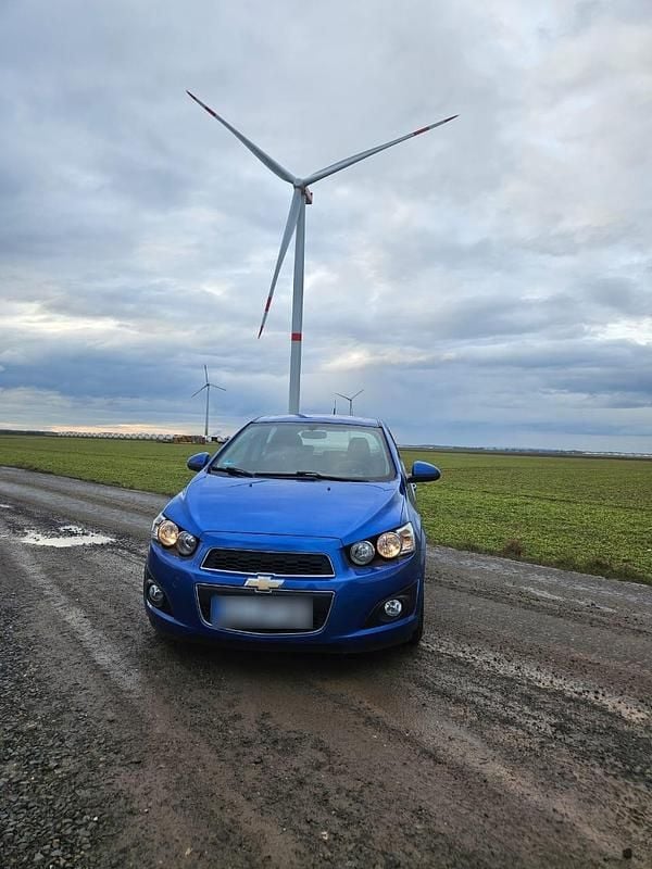 Gebraucht Chevrolet Aveo 115 PS (84 kW) 2011 Blau Kleinwagen