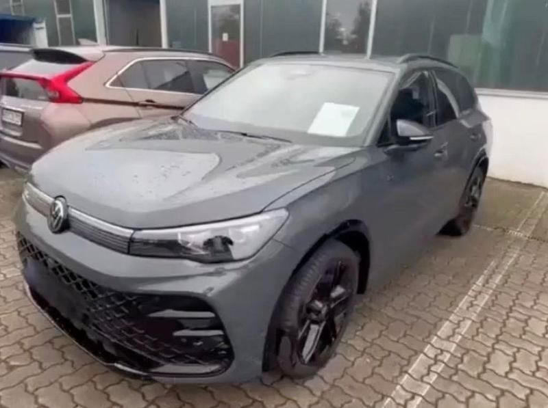 Grau Gebraucht 2025 VW Tiguan R-line SUV | 41.990 € (Fairer Preis) - Bild 1/4