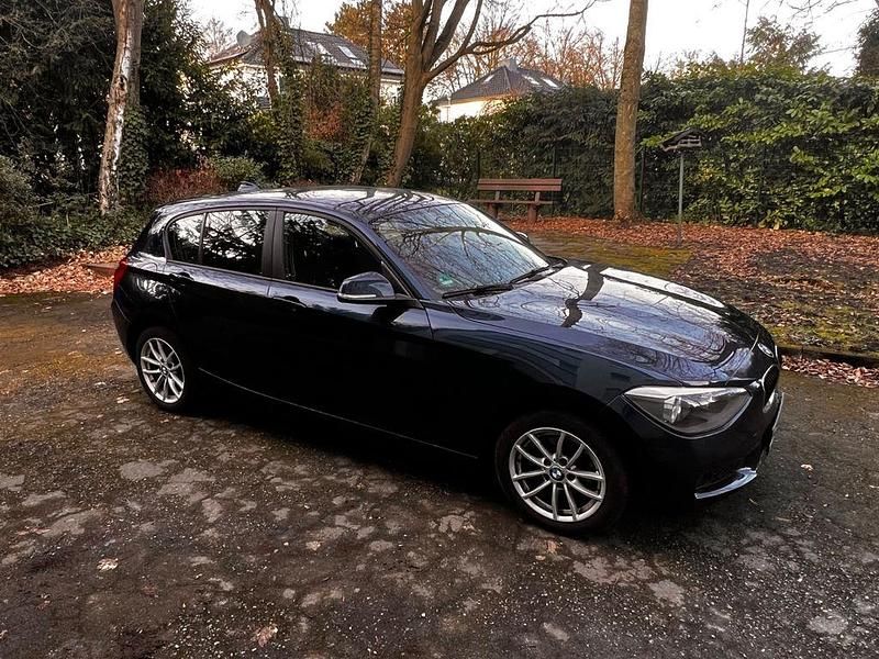 Gebraucht BMW 114 102 PS (75 kW) 2014 Blau Kleinwagen