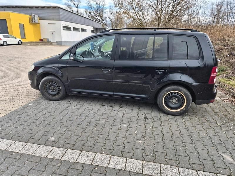 Gebraucht VW Touran 106 PS (77 kW) 2007 Schwarz Van / Kleinbus