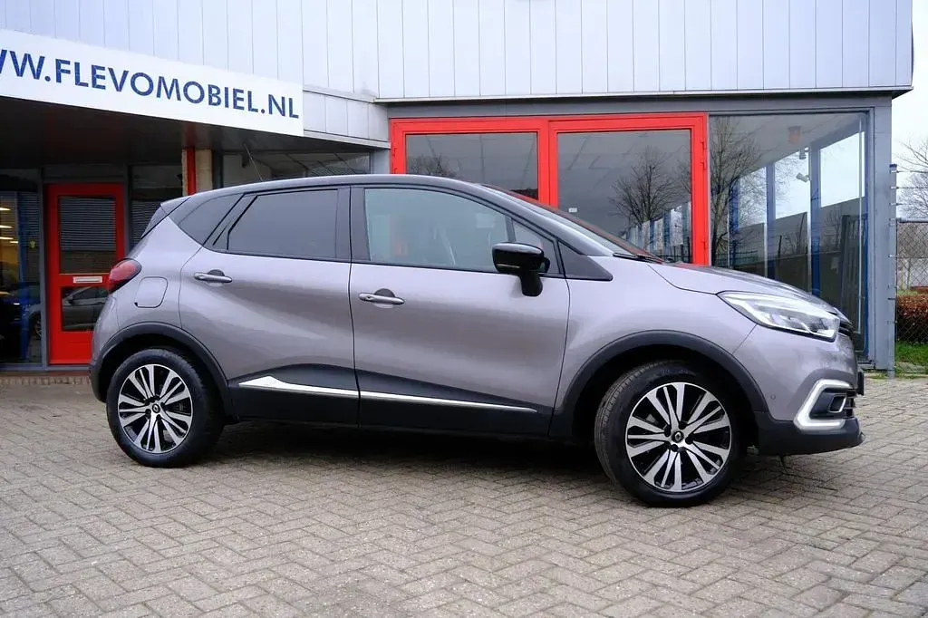 Gebraucht Renault Captur Initiale Paris 150 PS (110 kW) 2019 Grau SUV