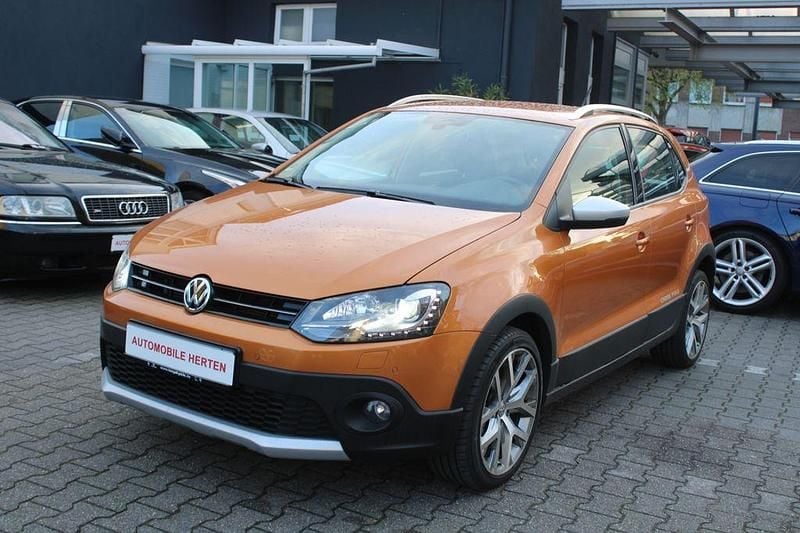 Gebraucht VW Polo Cross 110 PS (80 kW) 2016 Orange Kleinwagen