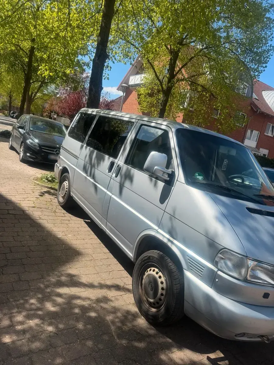 Gebraucht VW T4 102 PS (75 kW) 2002 Silber Van