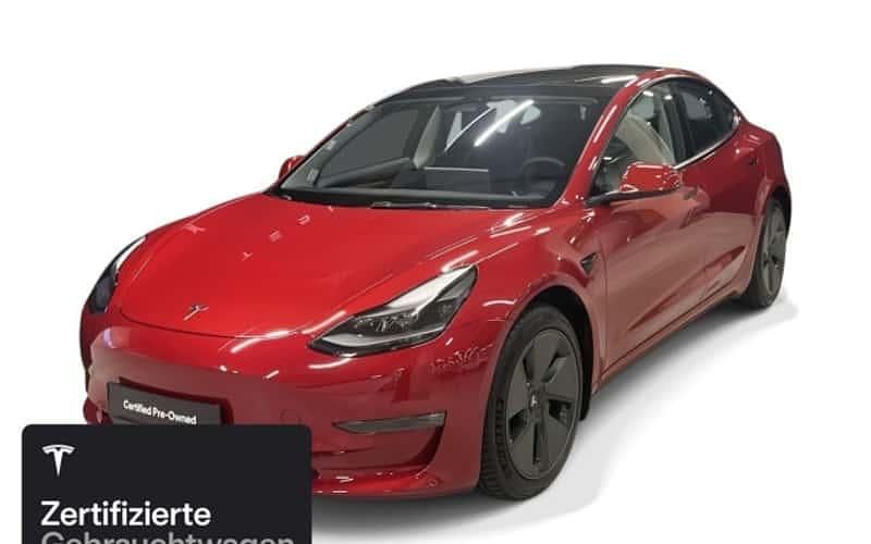 Rot Gebraucht 2021 Tesla Model 3 Long Range RWD Limousine | 28.500 € (Etwas zu teuer) - Bild 1/4