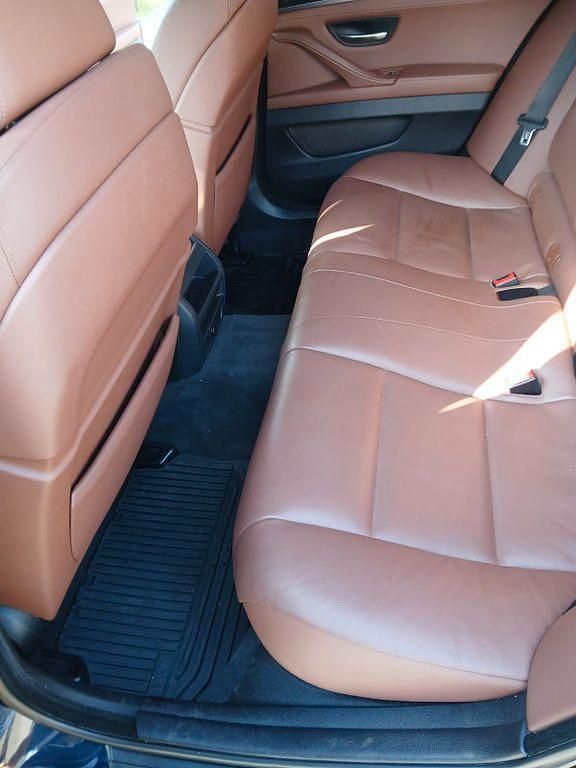 Gebraucht BMW 525 218 PS (160 kW) 2012 Blau Limousine