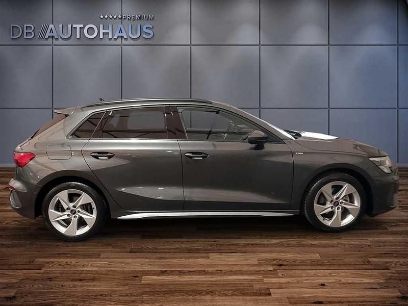 Gebraucht Audi A3 S-Line 150 PS (110 kW) 2024 Grau Limousine