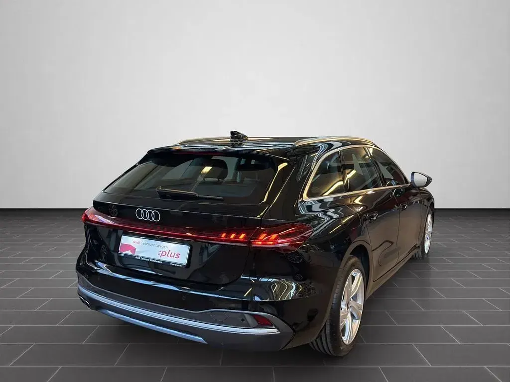 Gebraucht Audi A5 Advanced Plus 204 PS (150 kW) 2025 Mythosschwarz metallic (metallic) Kombi
