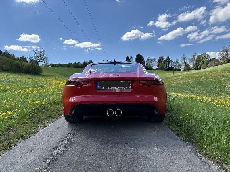 Gebraucht Jaguar F-Type R-Dynamic 340 PS (250 kW) 2017 Rot Coupé