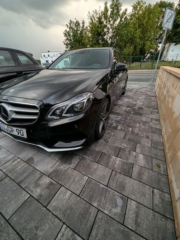 Gebraucht Mercedes E300 231 PS (169 kW) 2014 Schwarz Limousine