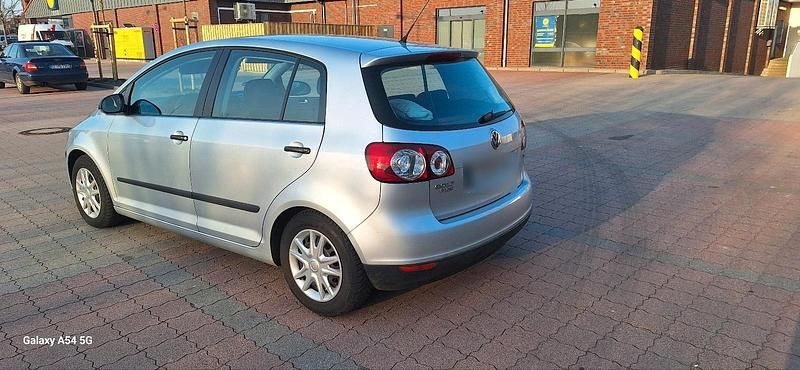 Gebraucht VW Golf V 102 PS (75 kW) 2008 Grau Kombi