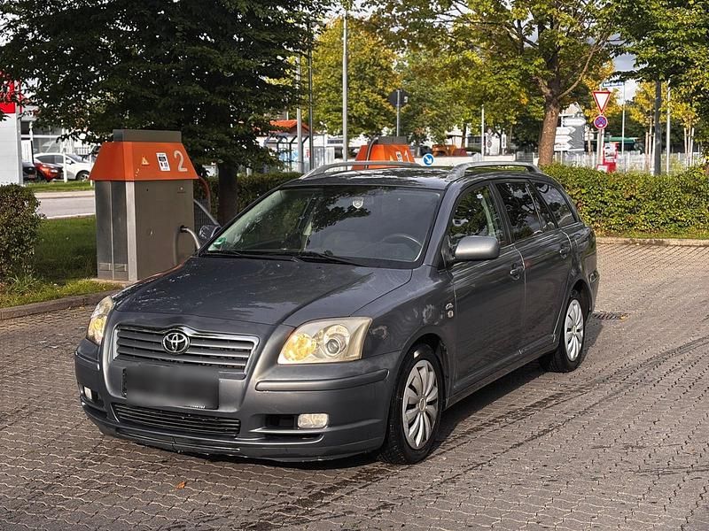 Andere farben Gebraucht 2004 Toyota Avensis Kombi | 1.500 € (Guter Preis) - Bild 1/4