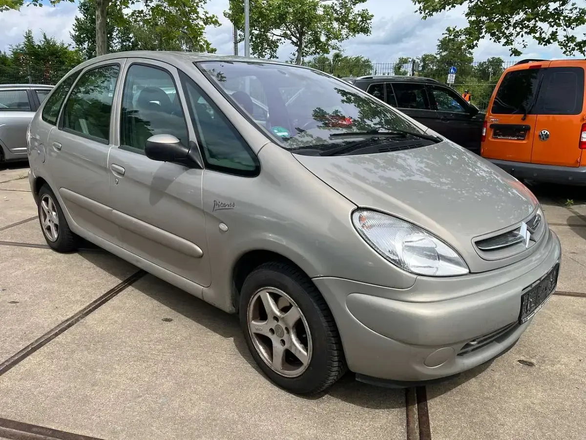 Gebraucht Citroën Xsara 116 PS (85 kW) 2003 Silber Van / Kleinbus