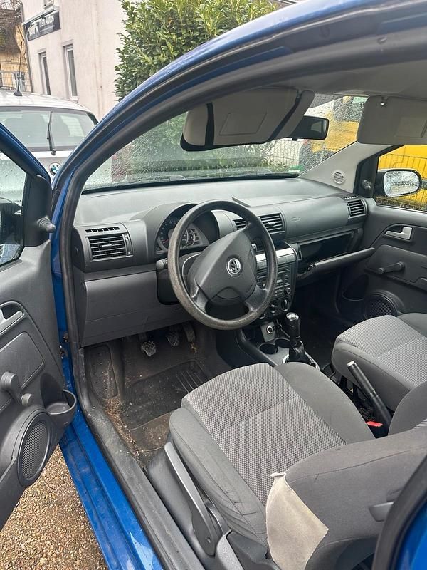 Usata VW Fox 2003 Blu Utilitaria