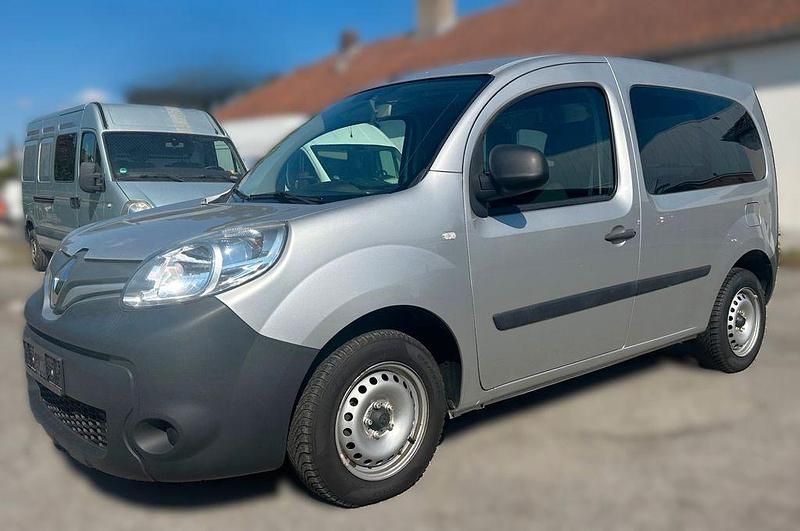 Grau silver Gebraucht 2015 Renault Kangoo Van / Kleinbus | 7.750 € (Fairer Preis) - Bild 1/4