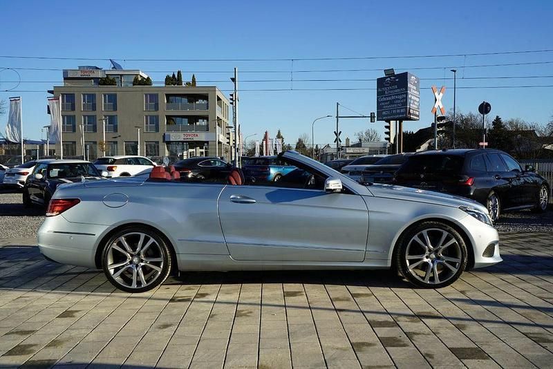 Gebraucht Mercedes E400 333 PS (244 kW) 2015 Silber Cabrio