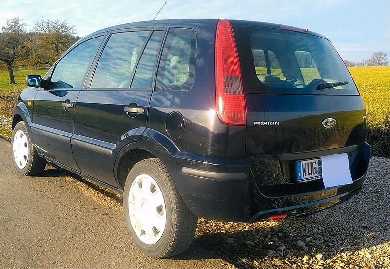 Gebraucht Ford Fusion 68 PS (50 kW) 2005 Blau Kleinwagen